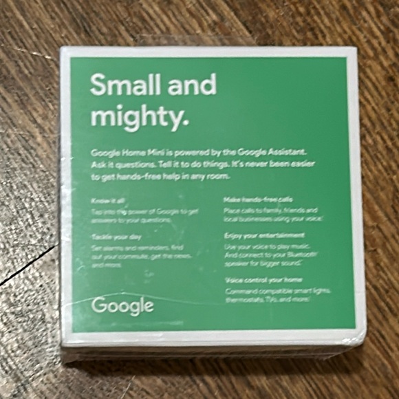 Google Home Mini - Picture 2 of 5